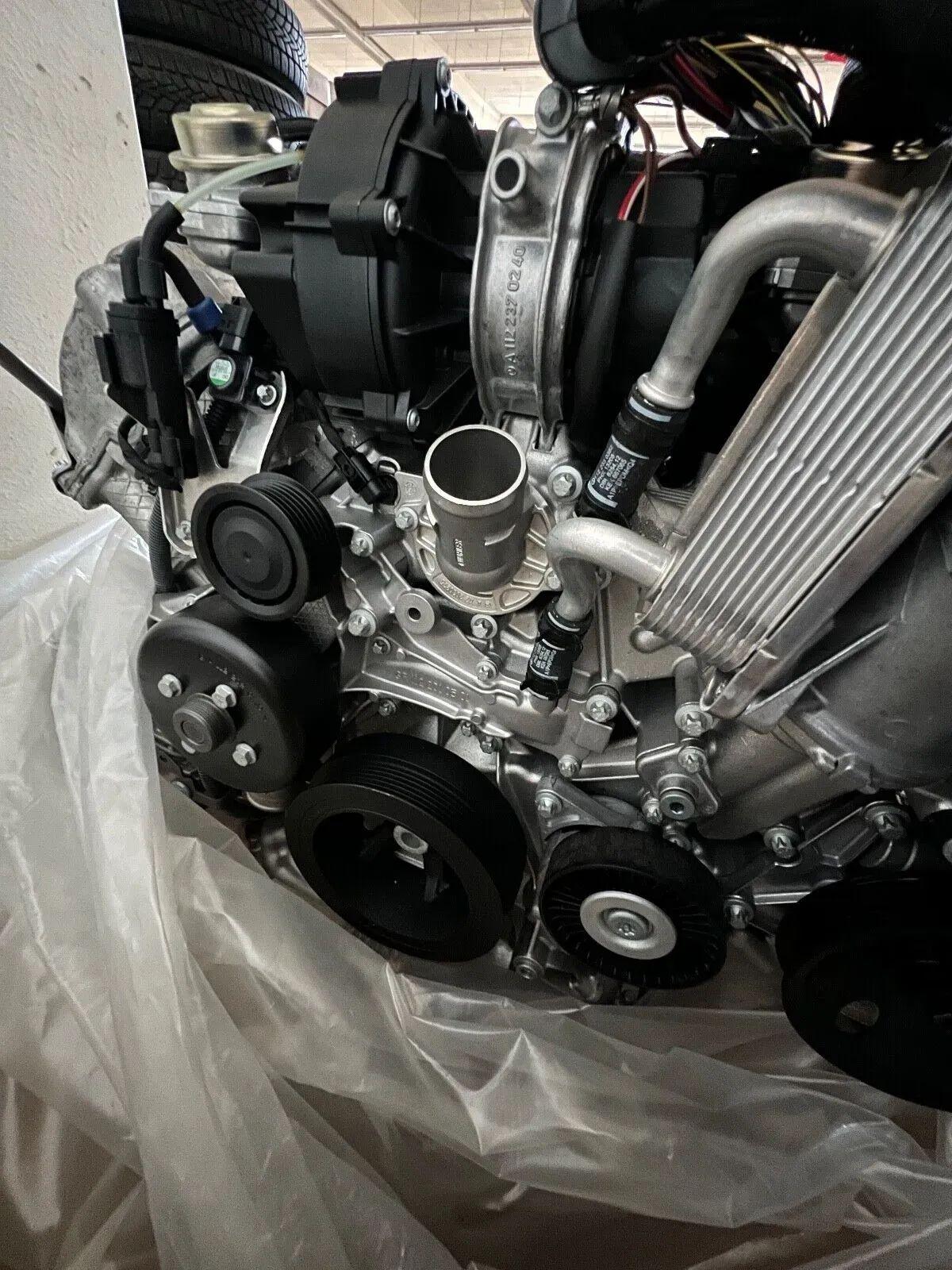 Mercedes-Benz M113 V8 Engine - Image 8