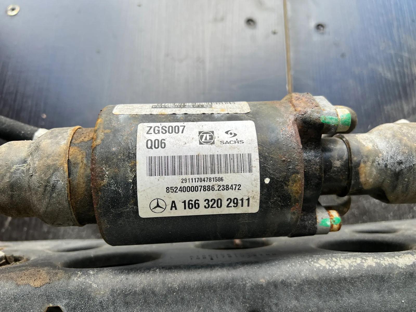 Mercedes-Benz W166 GLE-Coupé Rear Axle with Differential - Image 3