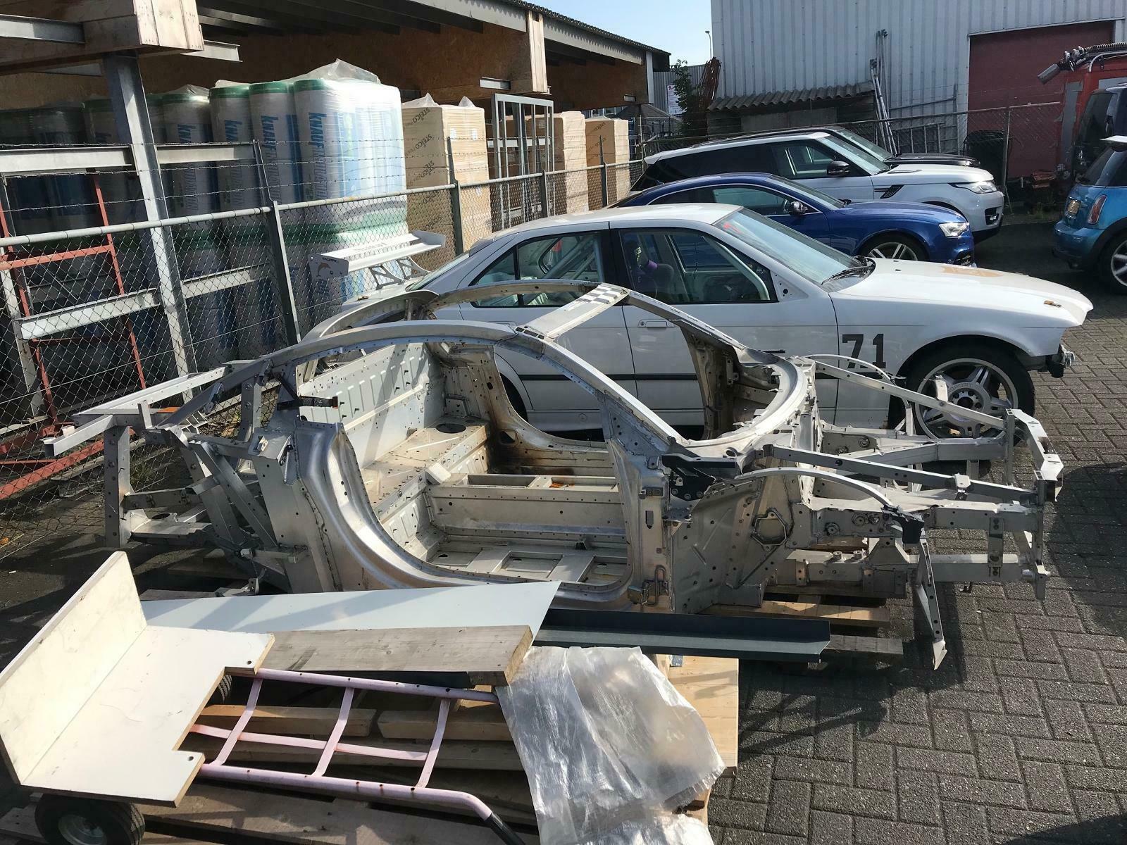 AUDI R8 5.2 V10 BODY