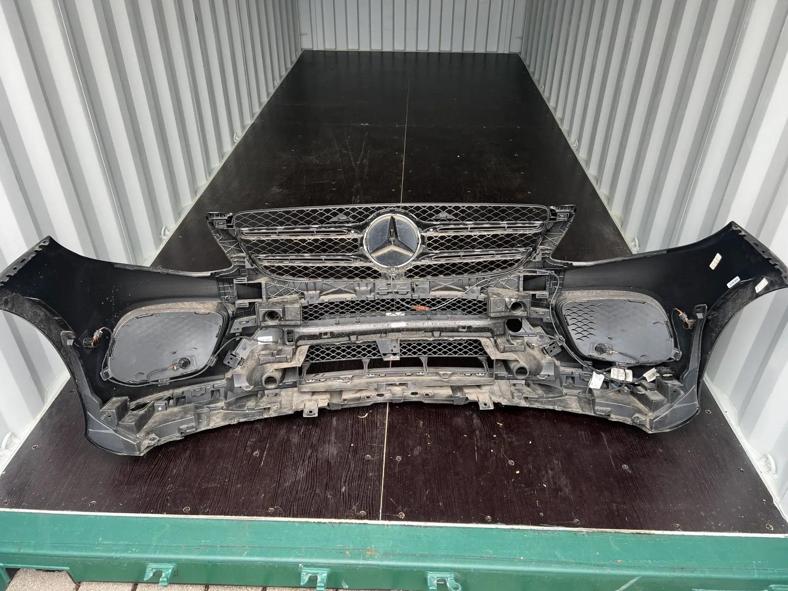 Mercedes-Benz W166 ML/GLE/GL Front Bumper - Image 9