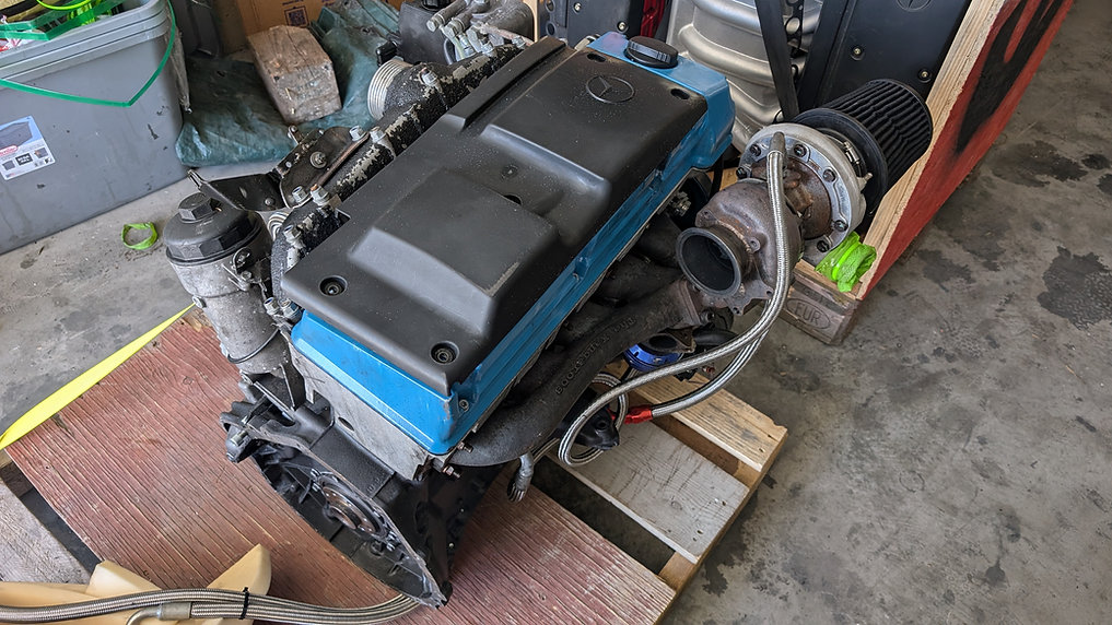 Mercedes-Benz OM605 Turbo Engine - Image 2