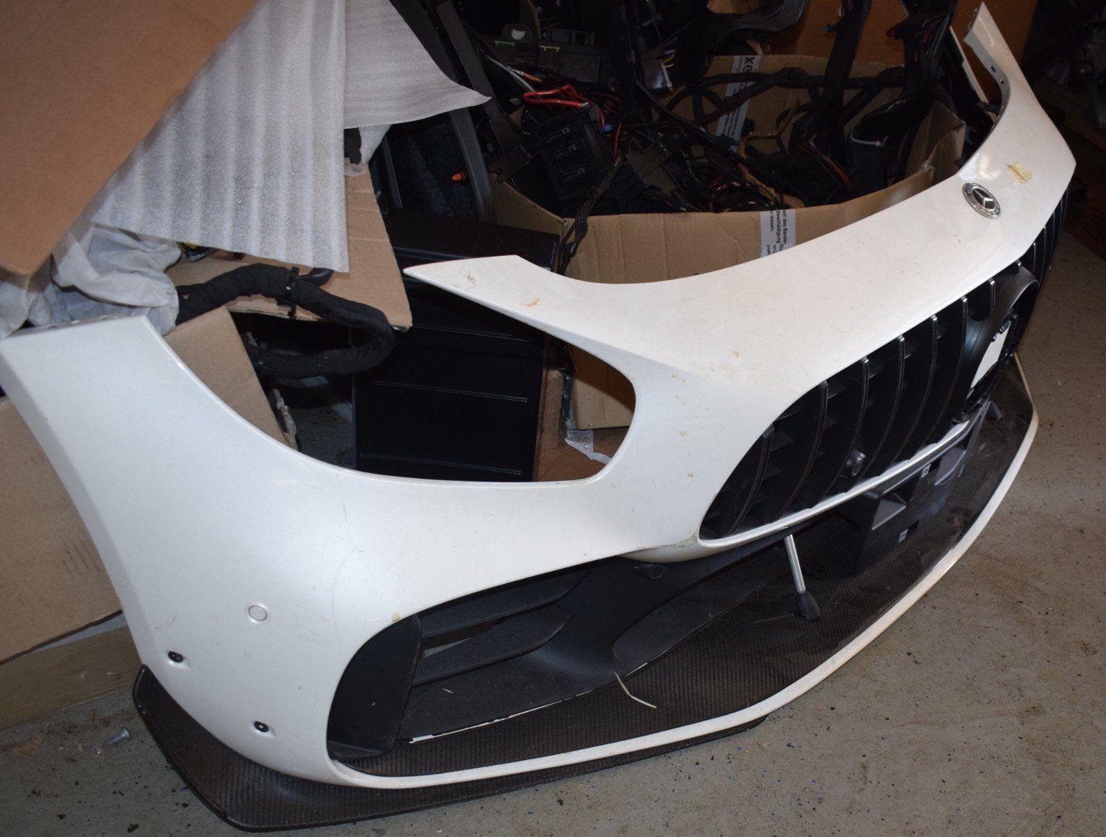 Mercedes-AMG GT R Pro Carbon Front Bumper - Image 7